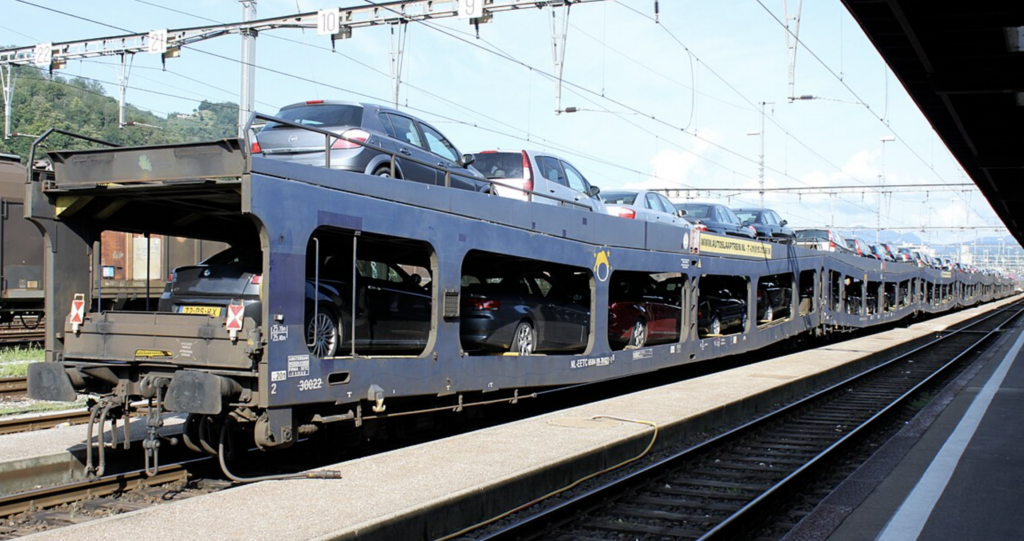 मुंबई से गोवा अब सिर्फ कुछ घंटों में! भारतीय रेलवे की नई Car Ferry Service से समय हुआ 12 घंटे कम!